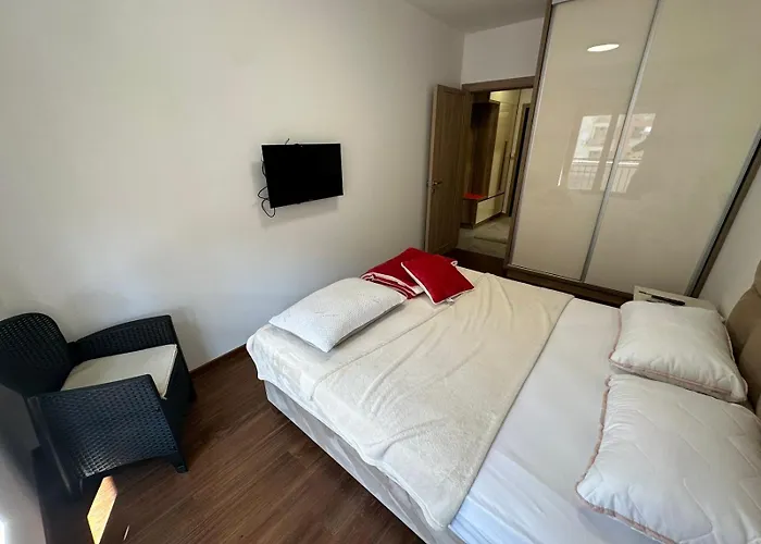 Sunshine Master Apartment *